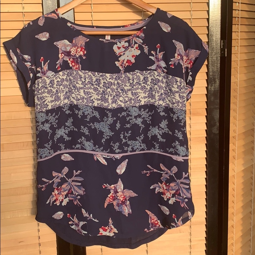 Floral top